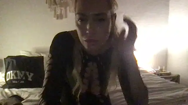 Snapshot of hacheacca chatting on February 13, 2026, 10:54 pm hacheacca online show from February 13, 2026, 10:54 pm