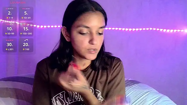 Snapshot of Ari_20_ chatting on March 23, 2026, 5:13 pm Ari 20 online show from March 23, 2026, 5:13 pm