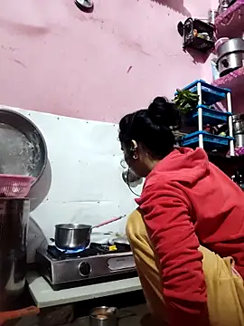 Cut ragni online show from March 21, 2026, 5:39 pm