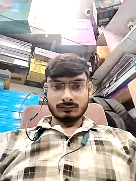 Snapshot of Kashiroy7315 chatting on October 7, 2025, 1:56 pm Kashiroy7315 online show from October 7, 2025, 1:56 pm