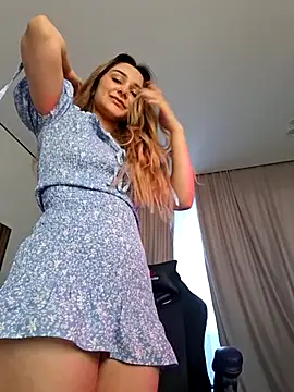 Snapshot of Chloe_Ravens chatting on March 10, 2026, 4:27 am Chloe Ravens online show from March 10, 2026, 4:27 am