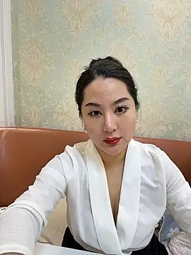 Candice888 online show from November 17, 2025, 10:08 am