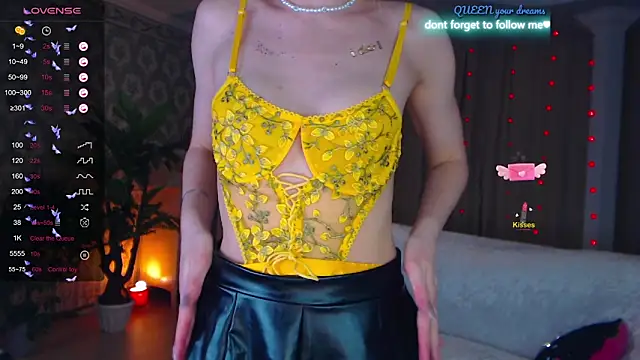 LiSinDoll online show from December 17, 2025, 5:56 am