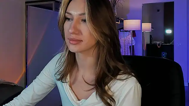 MariGven online show from December 5, 2025, 1:53 pm