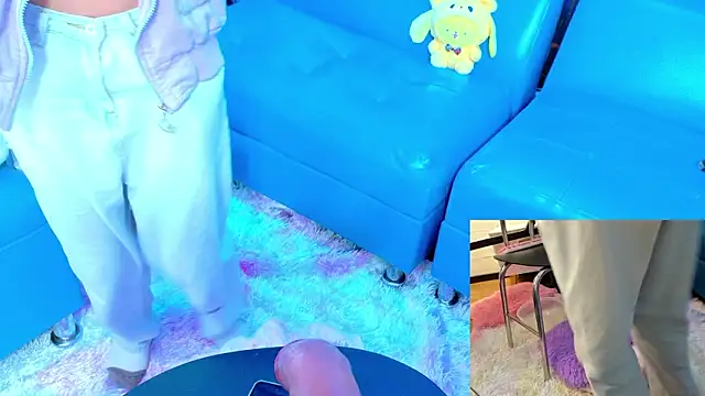 Giaa rossi online show from March 13, 2026, 2:11 pm