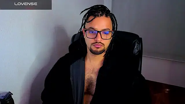 Snapshot of Ernesto-Rodriguez82 chatting on March 21, 2026, 8:19 am Ernesto-Rodriguez82 online show from March 21, 2026, 8:19 am