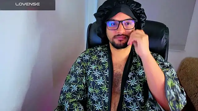 Snapshot of Ernesto-Rodriguez82 chatting on February 13, 2026, 11:10 am Ernesto-Rodriguez82 online show from February 13, 2026, 11:10 am