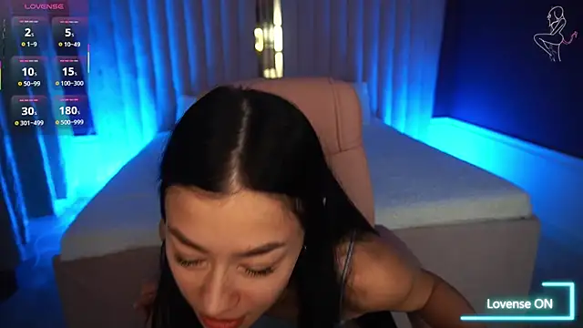 FataleNellie online show from September 29, 2025, 8:25 pm