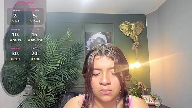 sweety smilee online show from November 9, 2025, 6:34 pm