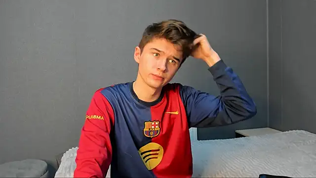 SherlockMax online show from October 17, 2025, 8:32 pm