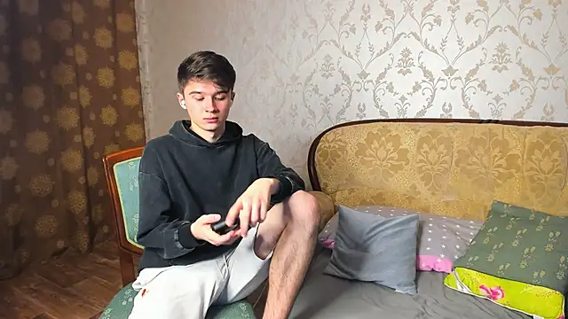 SherlockMax online show from October 1, 2025, 8:02 pm