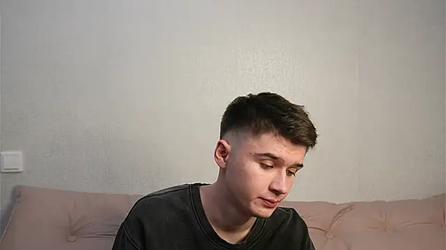 SherlockMax online show from November 5, 2025, 3:04 pm