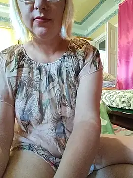 VikaKing online show from June 14, 2026, 11:44 am