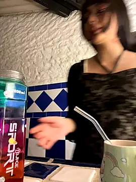 kaori 77 online show from November 1, 2025, 3:57 am