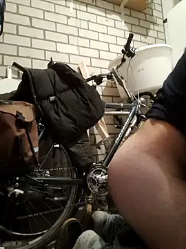 balkanbosna1122 online show from October 5, 2025, 10:33 pm