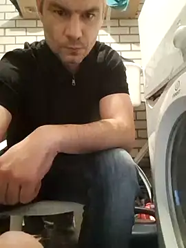 balkanbosna1122 online show from October 7, 2025, 4:08 pm