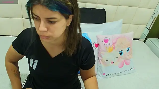 gisell gomez online show from October 23, 2025, 12:04 pm