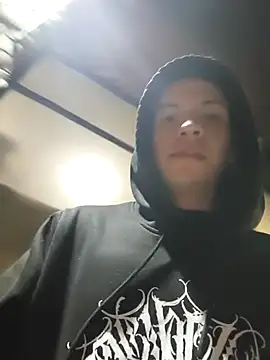 Snapshot of Thomasjons_ chatting on March 6, 2026, 1:55 am Thomasjons online show from March 6, 2026, 1:55 am