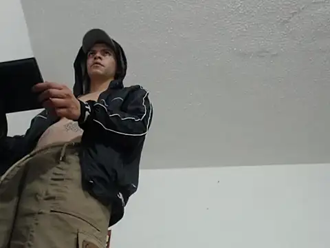 Thomasjons  online show from October 27, 2025, 7:42 am