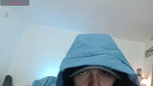 Thomasjons  online show from May 9, 2026, 2:26 am