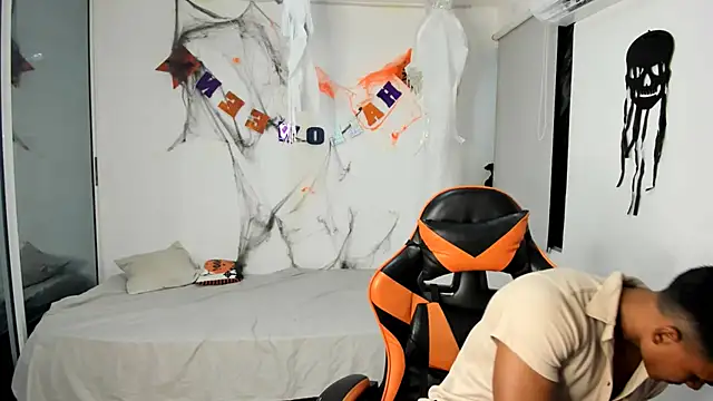 jeanfran ferrer online show from October 31, 2025, 7:21 pm