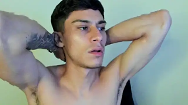 axel davis  online show from December 18, 2025, 1:11 am