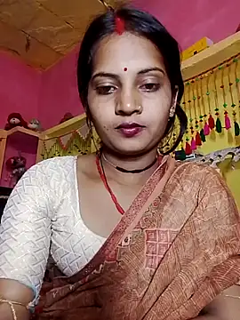 Snapshot of Hot_bbbb chatting on April 6, 2026, 4:30 pm Hot bbbb online show from April 6, 2026, 4:30 pm