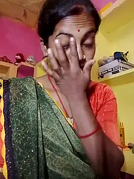 Snapshot of Hot_bbbb chatting on October 16, 2025, 7:00 pm Hot bbbb online show from October 16, 2025, 7:00 pm