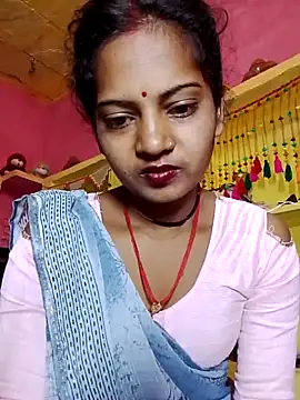 Snapshot of Hot_bbbb chatting on December 19, 2025, 10:23 pm Hot bbbb online show from December 19, 2025, 10:23 pm