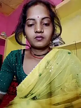 Snapshot of Hot_bbbb chatting on October 17, 2025, 7:15 pm Hot bbbb online show from October 17, 2025, 7:15 pm