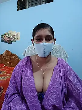 Cute Faria online show from July 2, 2026, 10:32 am