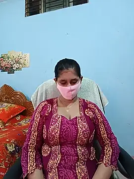 Cute Faria online show from June 24, 2026, 5:50 am