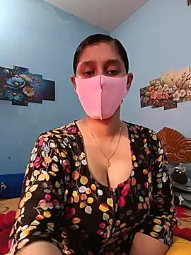 Cute Faria online show from May 18, 2026, 12:55 am