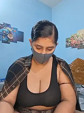 Cute Faria online show from August 5, 2026, 4:01 pm