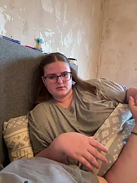 CurvyPaar2 online show from March 1, 2026, 4:51 pm