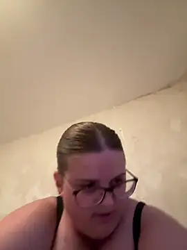 CurvyPaar2 online show from July 1, 2026, 8:31 pm