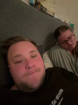 CurvyPaar2 online show from July 4, 2026, 10:03 pm
