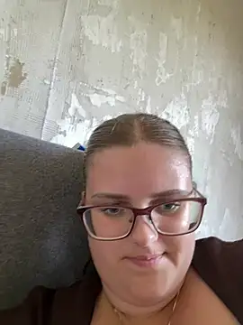 CurvyPaar2 online show from June 24, 2026, 12:15 pm
