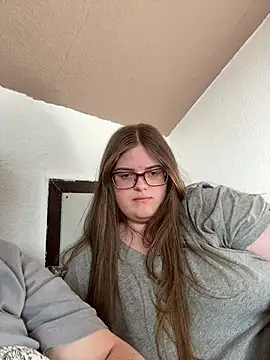 CurvyPaar2 online show from February 15, 2026, 10:25 am