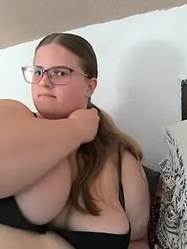 CurvyPaar2 online show from July 11, 2026, 2:28 pm