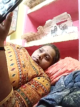 Hot crety online show from June 7, 2026, 3:39 pm