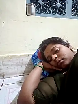 Hot crety online show from October 15, 2025, 11:46 pm