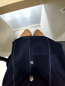 meomeocute online show from October 10, 2025, 5:08 am