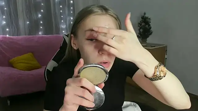 Snapshot of HitGyrl chatting on February 7, 2026, 1:24 am HitGyrl online show from February 7, 2026, 1:24 am