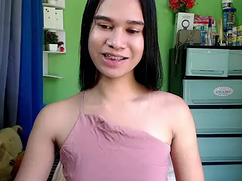 Snapshot of urseductivebarbie_xx chatting on April 26, 2026, 3:37 am urseductivebarbie xx online show from April 26, 2026, 3:37 am