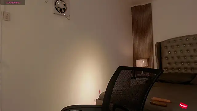 your half woman online show from December 20, 2025, 8:01 pm