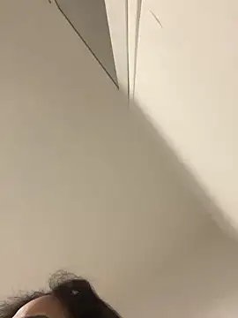 Snapshot of bellabellabruna6 chatting on September 18, 2025, 3:09 am bellabellabruna6 online show from September 18, 2025, 3:09 am