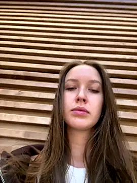 ElliRose online show from November 10, 2025, 6:40 am