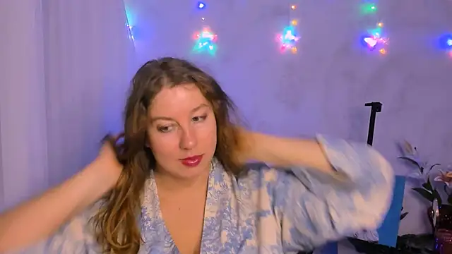 NancySanders online show from October 3, 2025, 2:07 pm