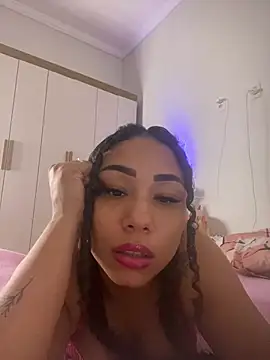 jhennyfer online show from July 9, 2026, 4:46 am